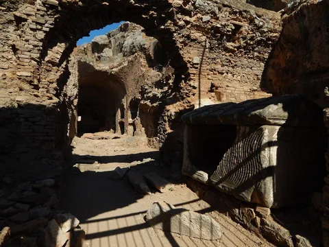 Yedi Uyurlar Mağarası - Selçuk