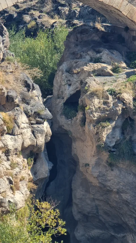 Muradiye, Kemerköprü