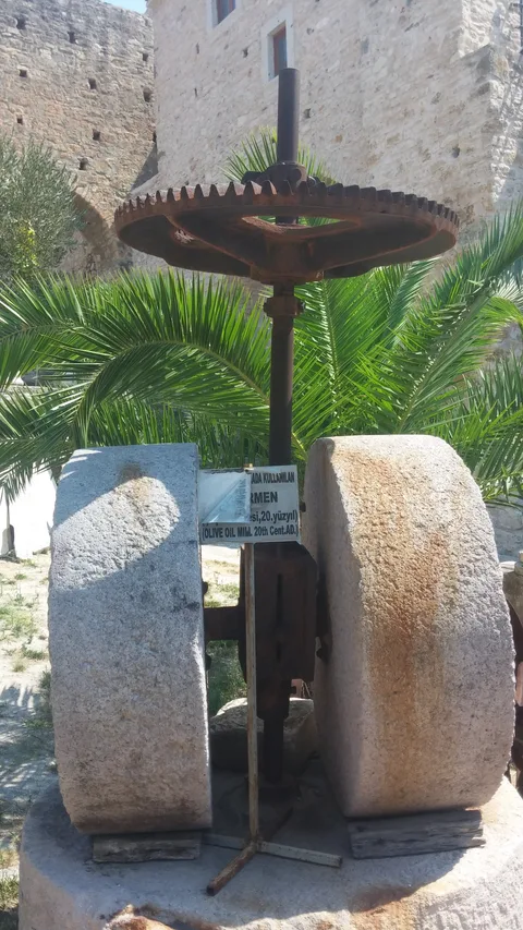 Çeşme Kalesi