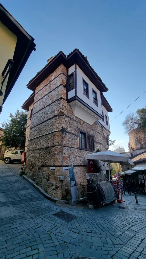 Muratpaşa, Selçuk