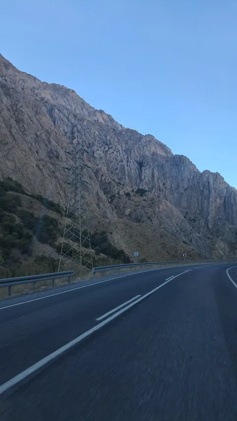 Hakkari Merkez, Kırıkdağ