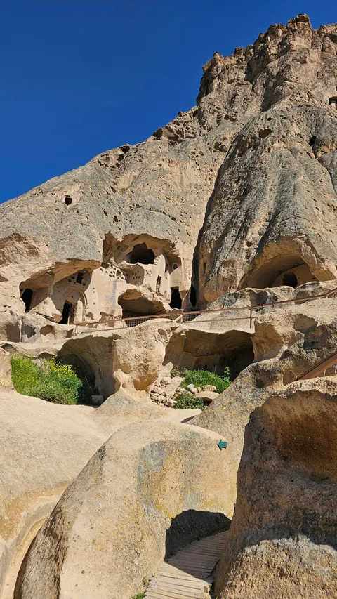 Güzelyurt, Selime