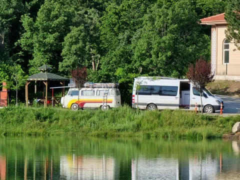 Yeşil Göl Parkı