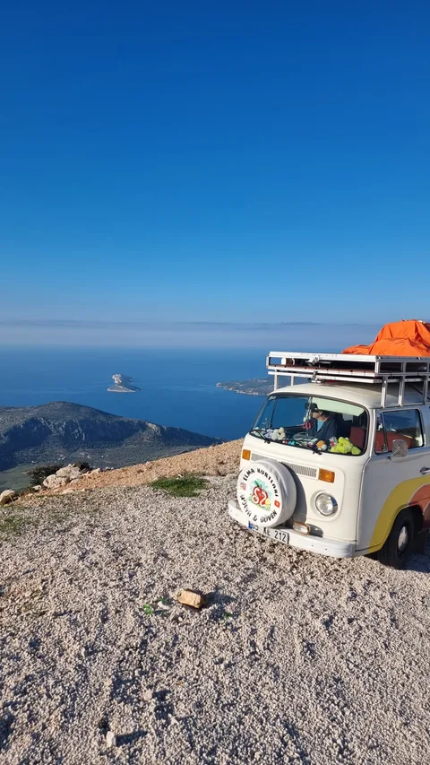 Kaş, Bezirgan