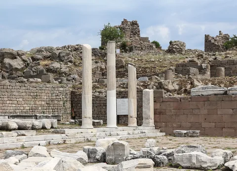 Akropolis ve Pergamon
