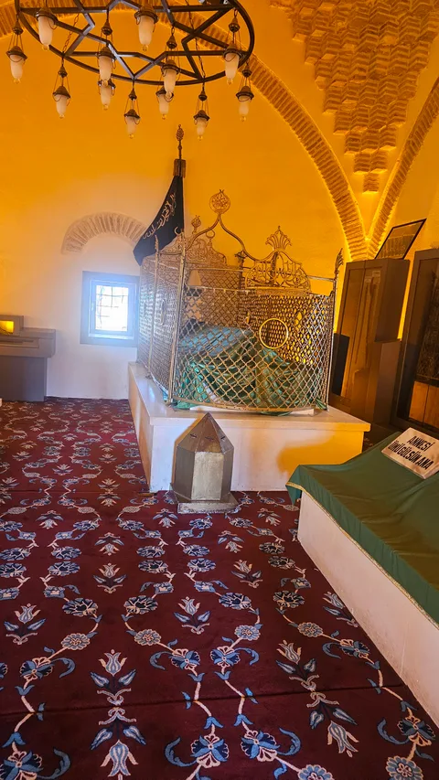 Abdal Musa Türbesi