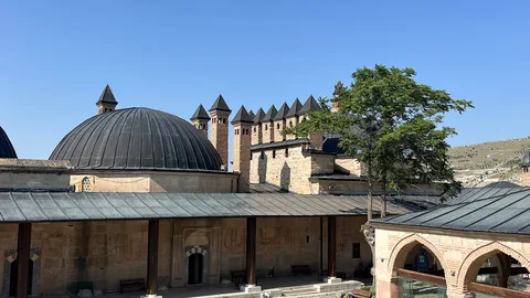Seyitgazi Türbesi