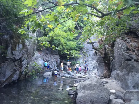 Sütüven Şelalesi