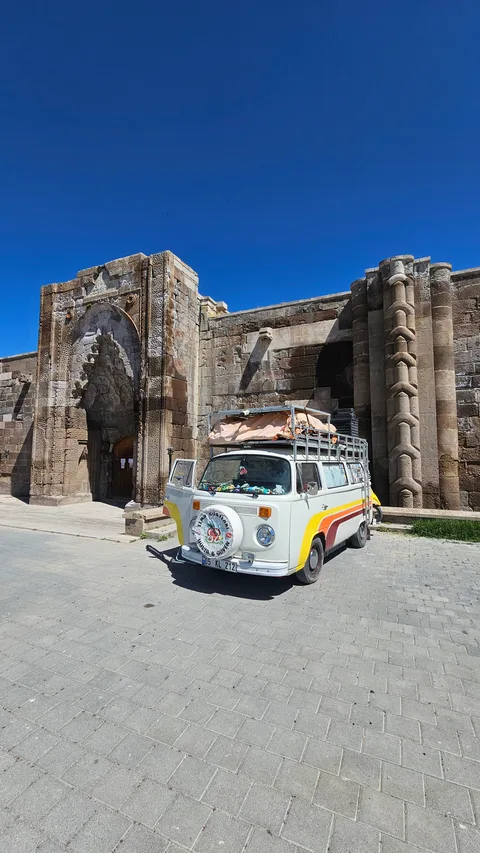 Karatay Kervansarayı