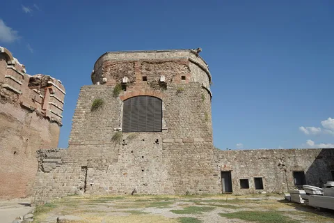 Kızıl Avlu