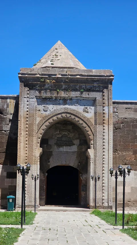 Bünyan, Karatay
